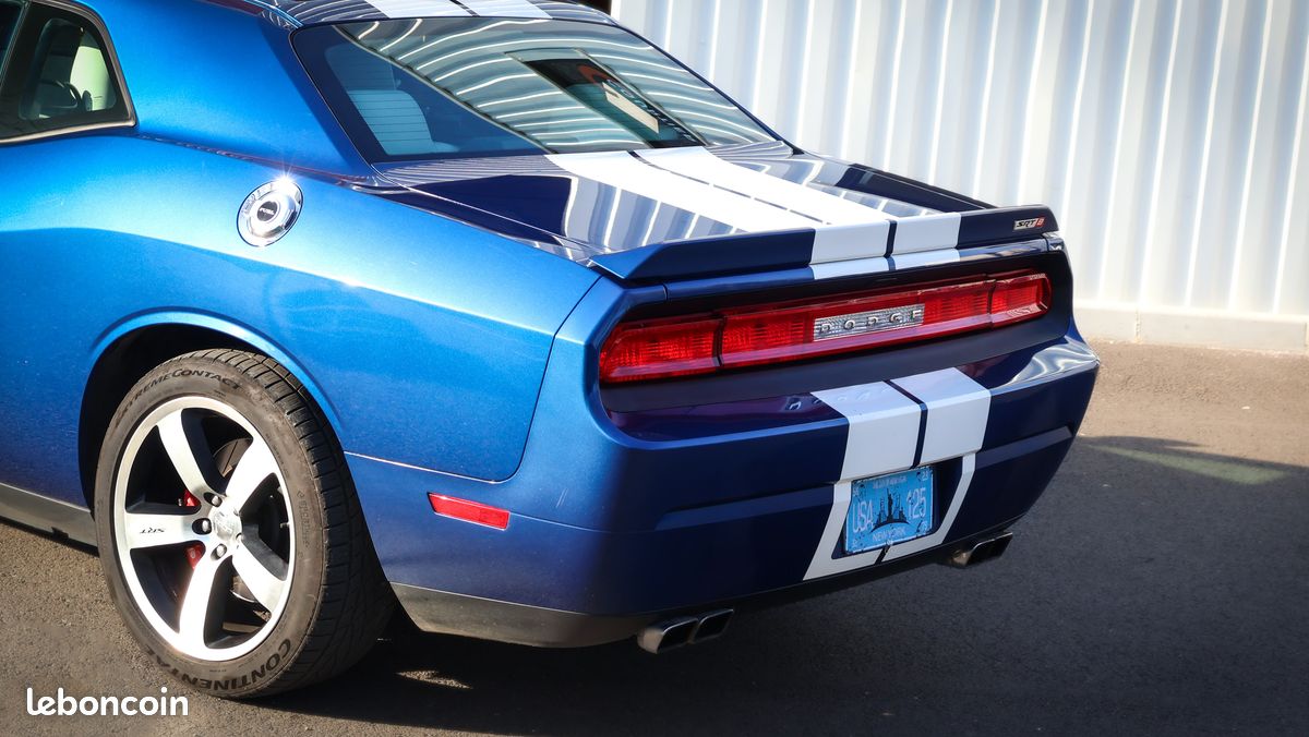 Dodge Challenger SRT8 392 6,4 mécanique – rare - Édition Limitée Canadienne n° 330/392 full origine (image 6)