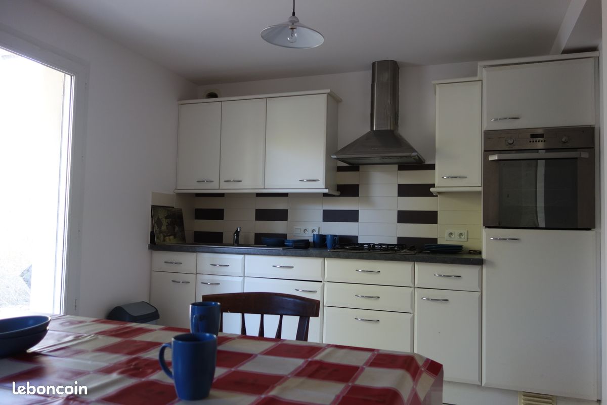 Appartement au calme dans un bois - 800m de la plage (image 3)
