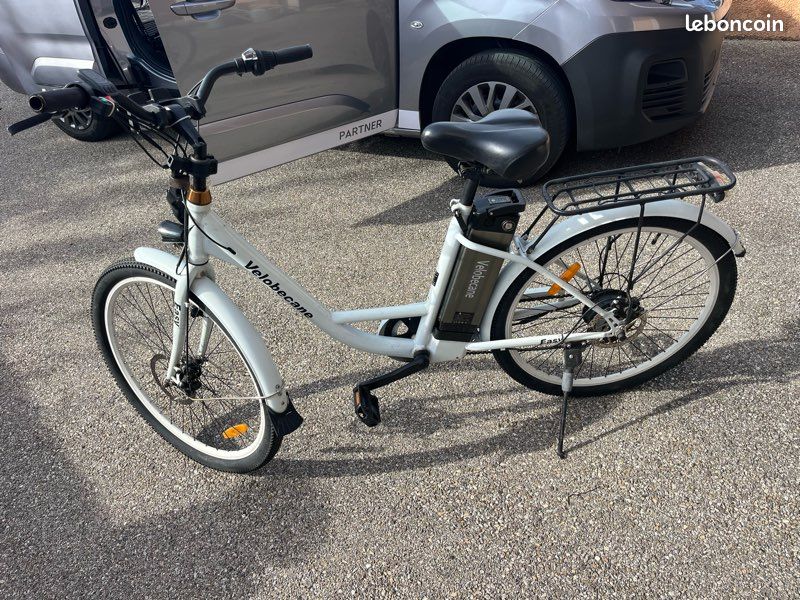 Vélo de ville électrique Velobecane Easy Vélos