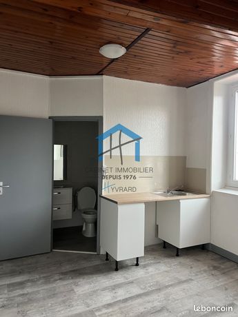 https://img.leboncoin.fr/api/v1/lbcpb1/images/69/17/ac/6917ac1e70b955648bb1a44ba3d985a0c096f600.jpg?rule=ad-image