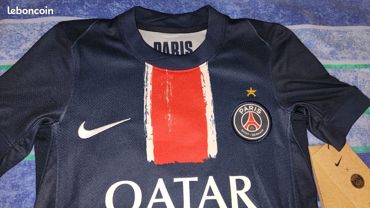 Maillot PSG Champion avec étoile FACTURE Vêtements