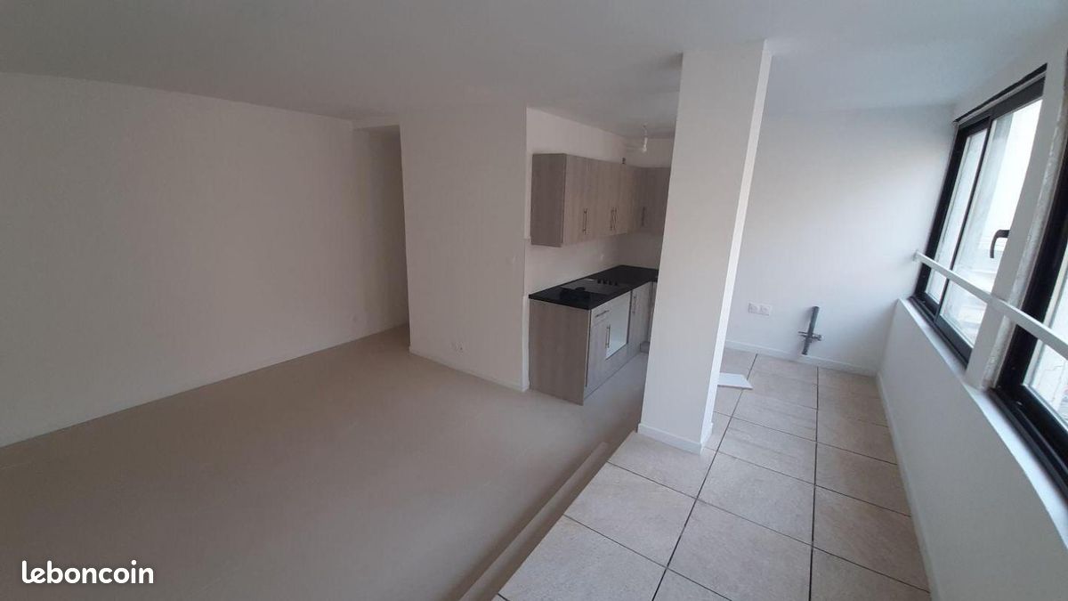 Appartement 1 pièce 28 m² · à Marseille · 28 m² · 600 €