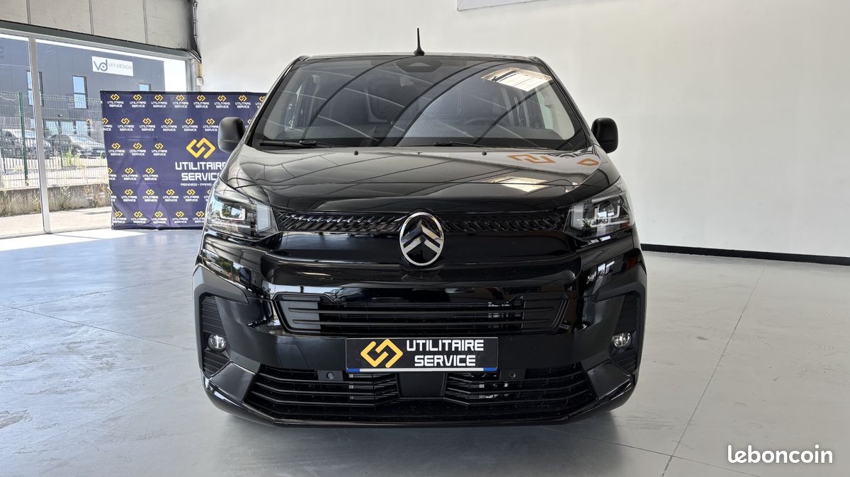 29 990 HT - CITROEN JUMPY M 2.2 180 cv bva PACK PREMIUM CONNECT + CONFORT NOIR neuf / tva recuperable (image 9)