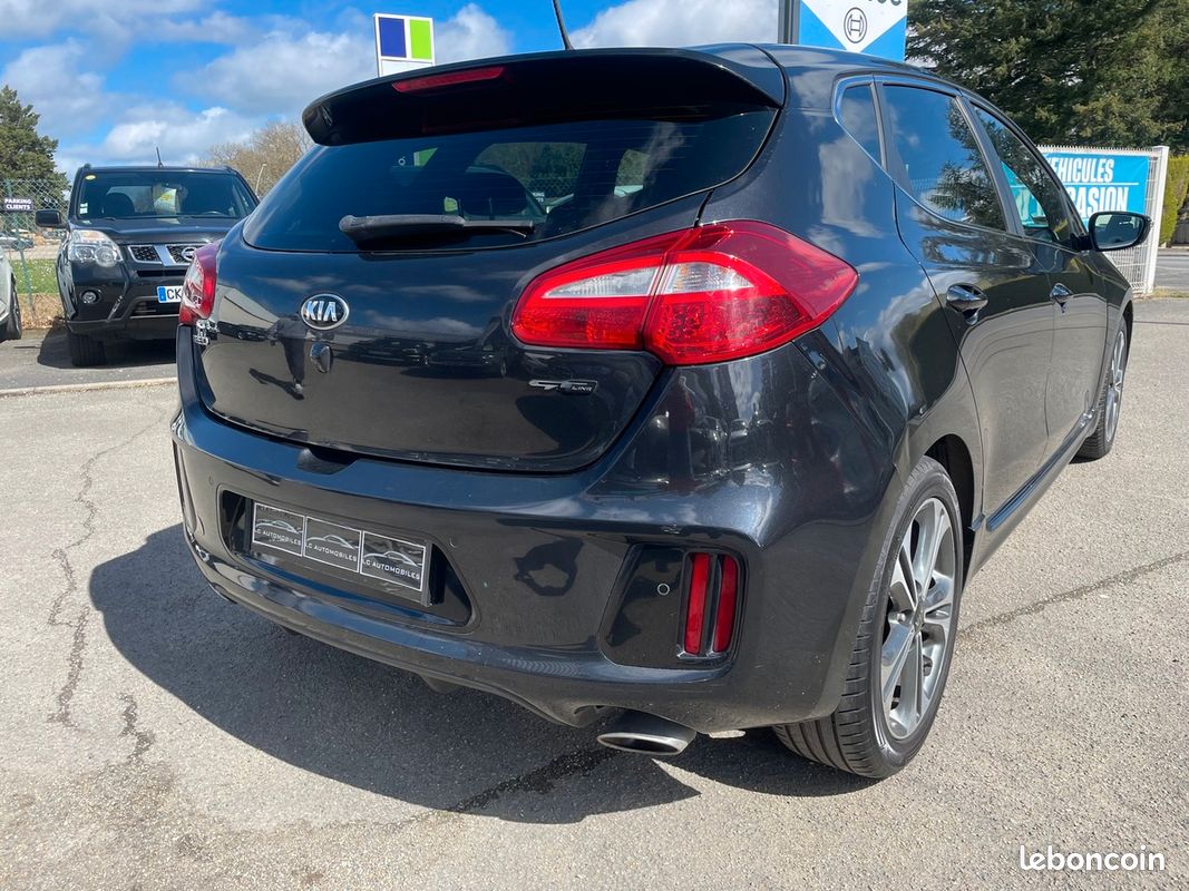 Kia Ceed II (2) 1.6 CRDI 136 ISG GT LINE DCT7 (image 2)
