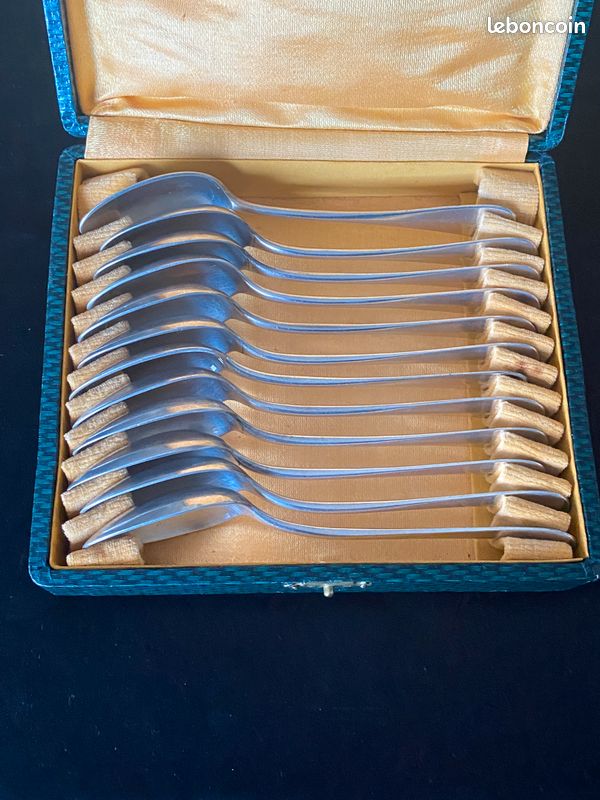 Coffret de 12 petite cuillère à café dessert en métal argenté