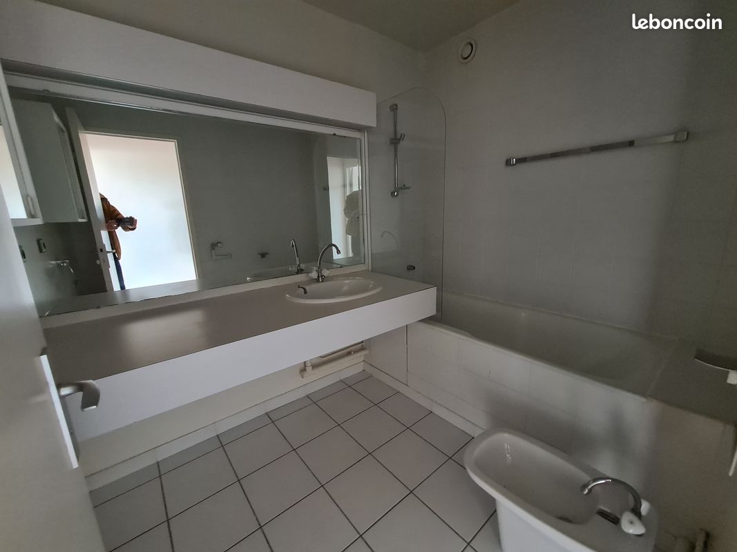 Bayonne Polo Beyris, grand T3 avec 2 terrasse, vue montagnes - Bayonne 64100 (image principale 3)