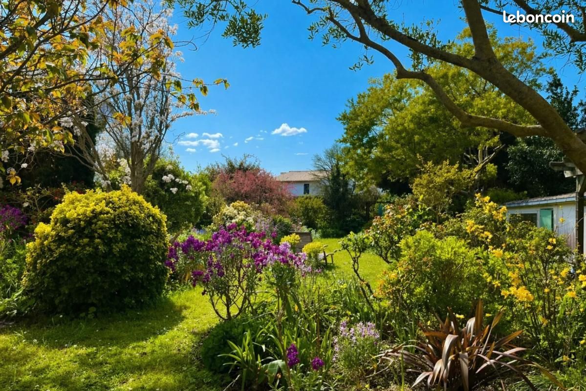 Maison 10 pièces 235 m² · au Bois-Plage-en-Ré · 235 m² · 1 045 000 €