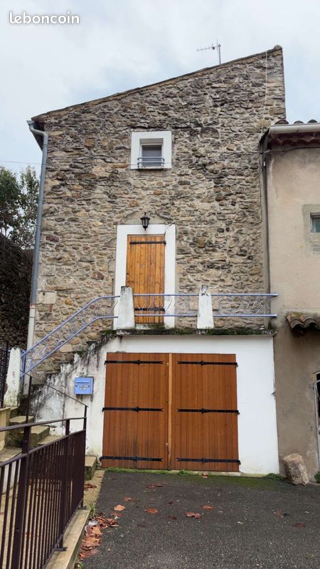 Maison 4 pièces 84 m² · à Saint-Julien-de-Peyrolas · 84,4 m² · 140 000 €
