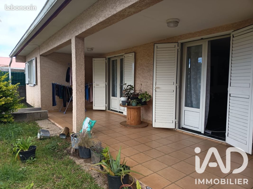 Maison 4 pièces 104 m² · au Tampon · 104 m² · 255 000 €