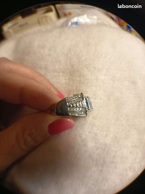 Bague argentée (image 2)