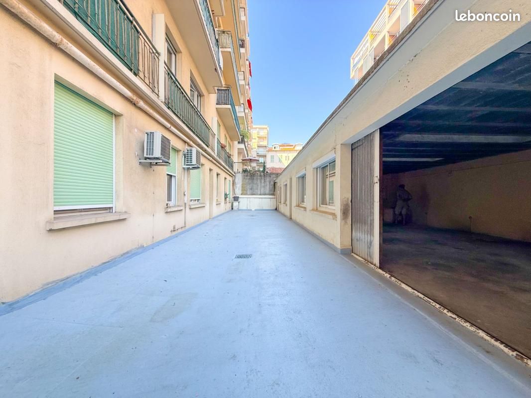 Appartement 1 pièce 110 m² · à Nice · 110 m² · 297 000 €