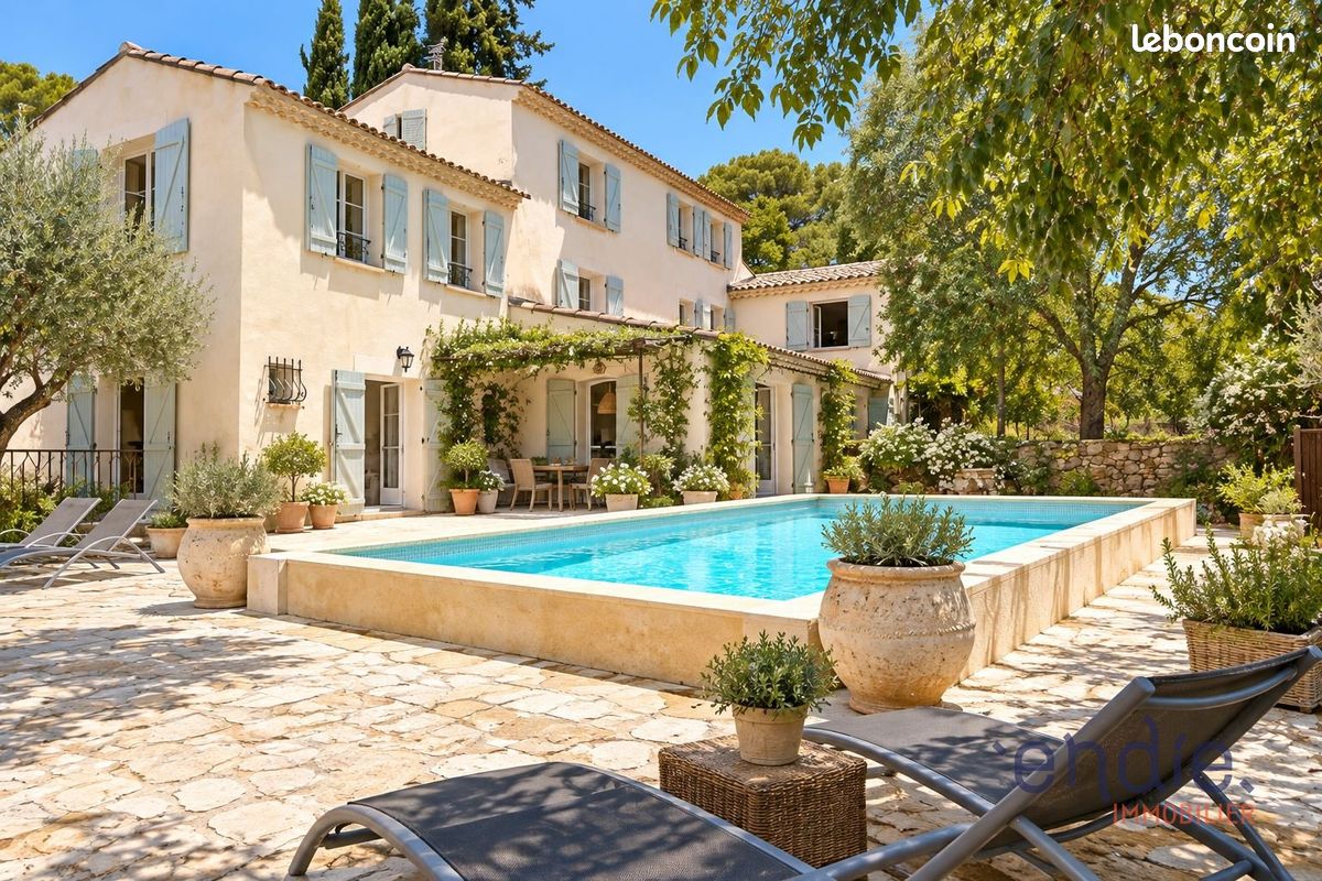 Maison 8 pièces 223 m² · à Flayosc · 223 m² · 898 000 €