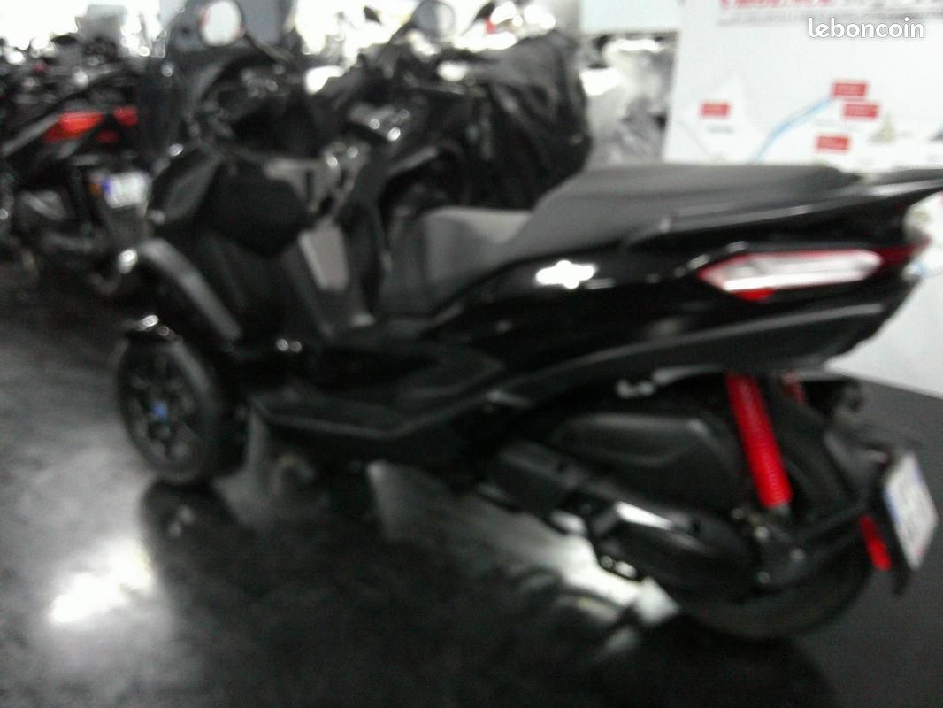 Piaggio MP3 400 HPE 2024 25500KM (image 5)