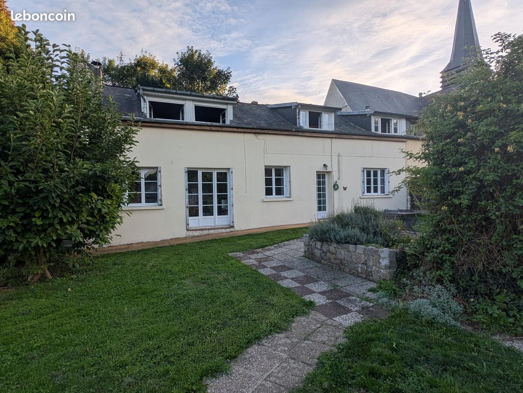 Maison 5 pièces 110 m² · à Saint-Denis-d'Aclon · 110 m² · 158 000 €