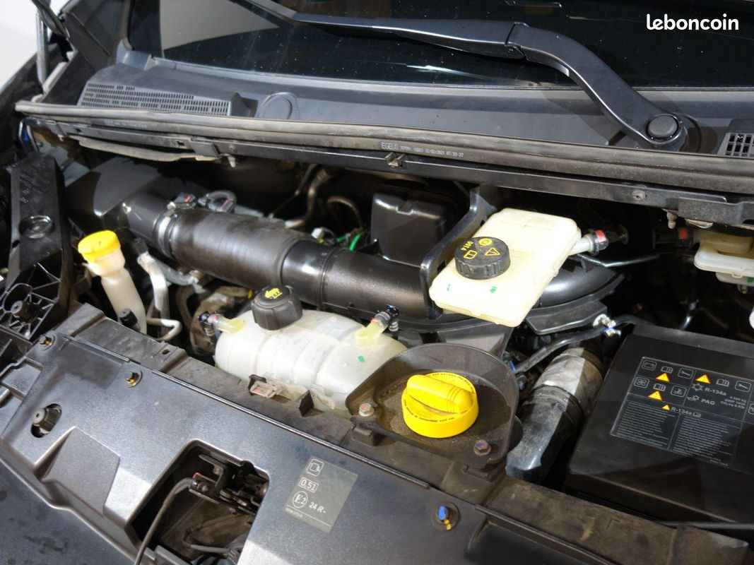 RENAULT TRAFIC L1H1 2.0 DCi 170 CH EDC CONFORT (image 17)