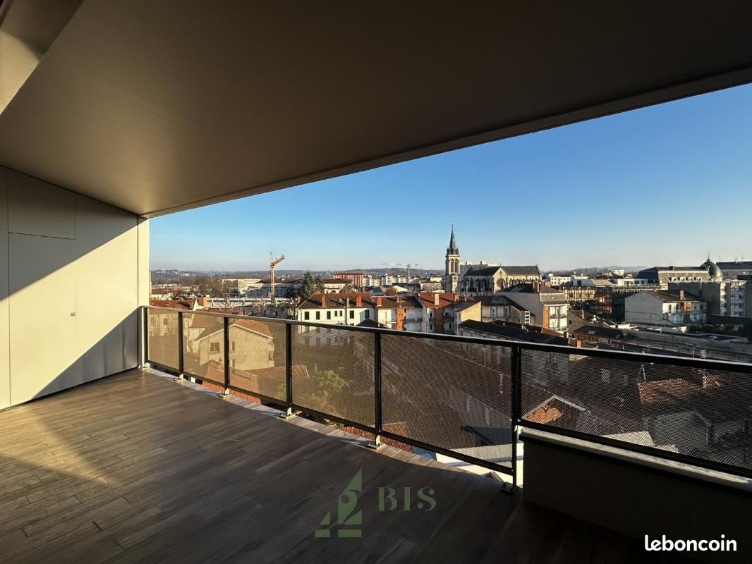 Appartement 4 pièces 106 m² · à Roanne · 106 m² · 995 €/mois