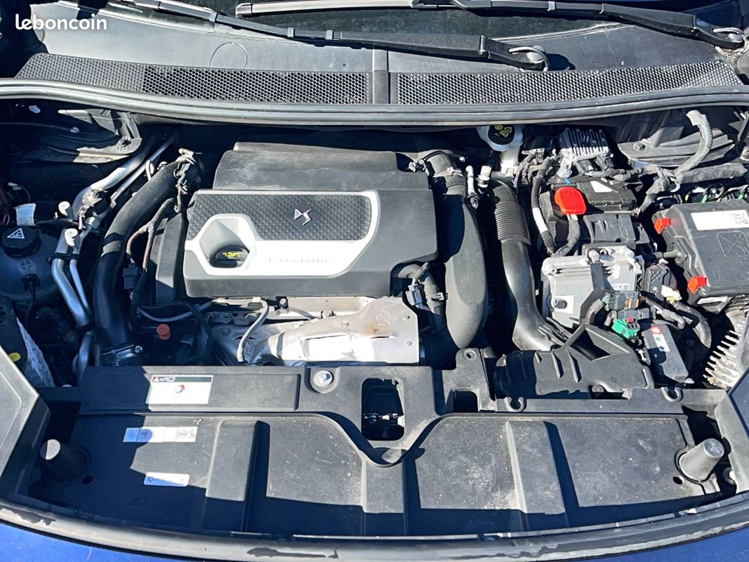 DS DS7 Crossback Hybride E-Tense 225 EAT8 Performance Line (image 12)