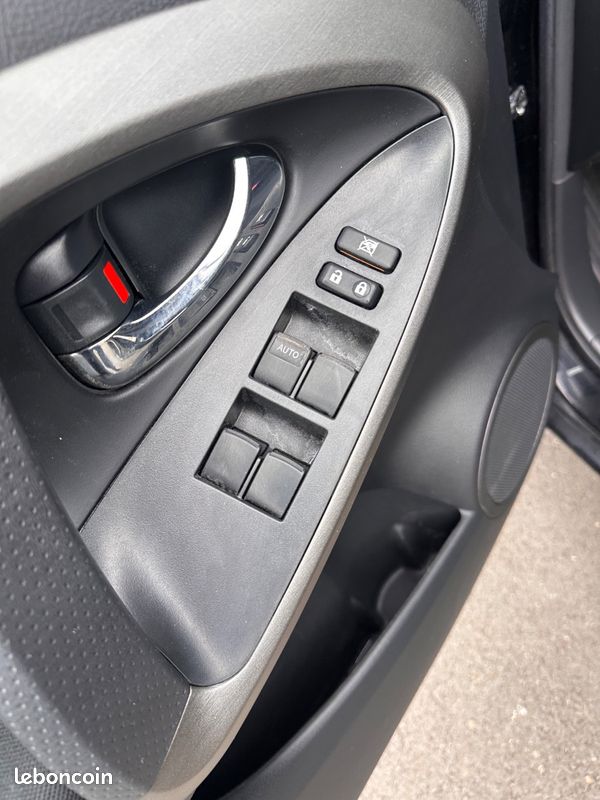 Toyota RAV4 2.2 D4D 150 Cv LIMITED EDITION ✅ SUIVI ENTRETIEN ✅ (image 15)