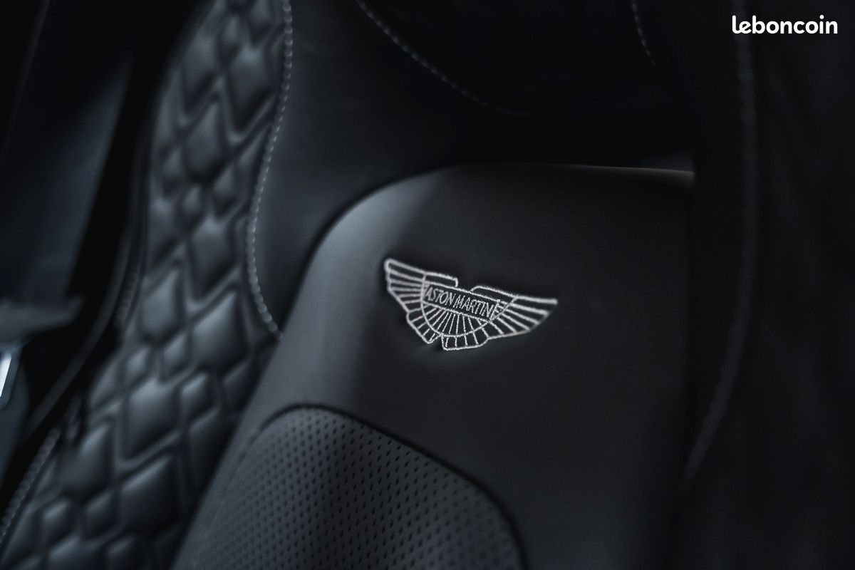Aston Martin Rapide S Shadow Edition V12 6.0 574 - Modèle spécial, teinte et options exclusives (image 13)