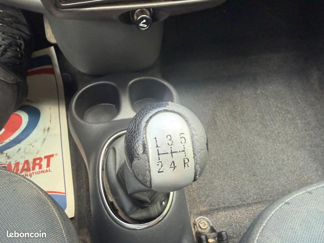 TOYOTA YARIS 85 VVT-i Linéa Luna/PAIEMENT 10X EN CB (image 2)