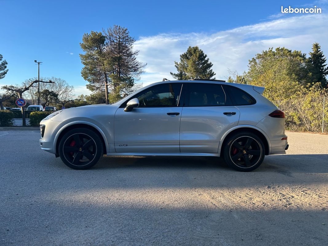 PORSCHE CAYENNE 3.6 V6 440 ch GTS Tiptronic A Francais Suivi Porsche PDLS Pack Chrono Toit Ouvrant Carplay Garantie (image 4)