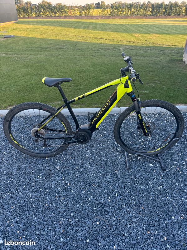 VÉLO DE COURSE mixte Peugeot Cannes 54cm EUR 390,00 - FR