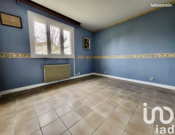 https://img.leboncoin.fr/api/v1/lbcpb1/images/69/30/57/693057a8878d08654331b85db41380fe06ebbbfe.jpg?rule=ad-image