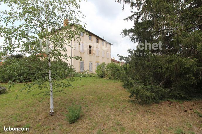 Immeuble 14 pièces 300 m²