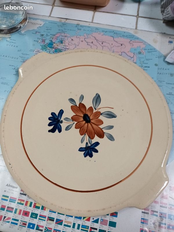 Plat ancien (image 1)
