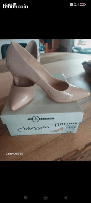 FENDI: Chaussures femme - Bleu | Escarpin Fendi 8J8669ASB4 en ligne sur