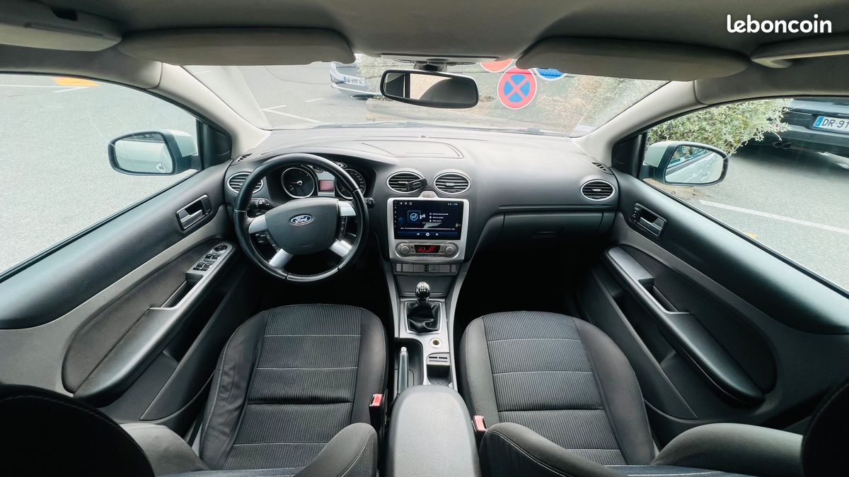 Ford Focus Titanium 1.6 TDCI 90ch (image 3)