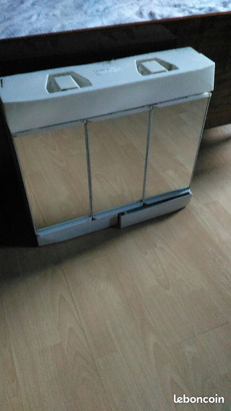 Armoire salle de bain Allibert 3 glaces éclairée (image 1)