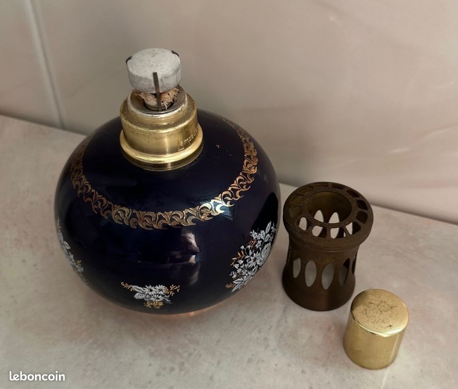 Lampe Berger Paris porcelaine bleue fleurie & dorée vintage