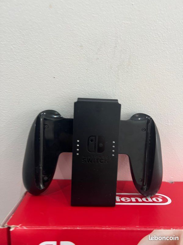 Nintendo Switch oled + accessoires (image 8)
