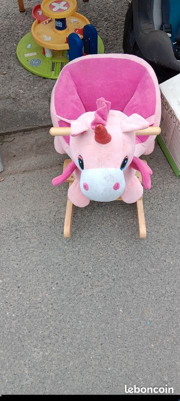 Licorne à bascule (image 1)