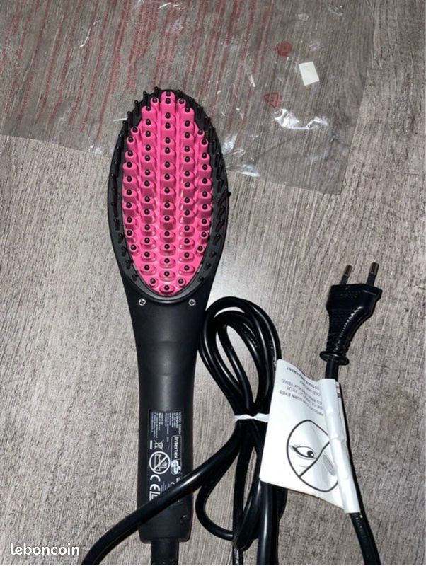 Brosse chauffante et lissante (image 2)