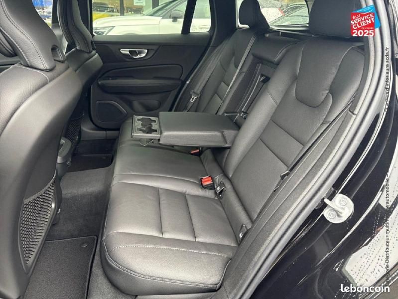 Volvo V60 B4 197ch Plus Style Dark DCT 7 (image 10)