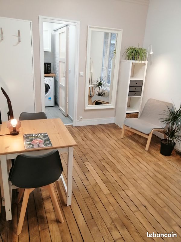 Appartement 1 pièce 20 m² · à Versailles · 20 m² · 810 €