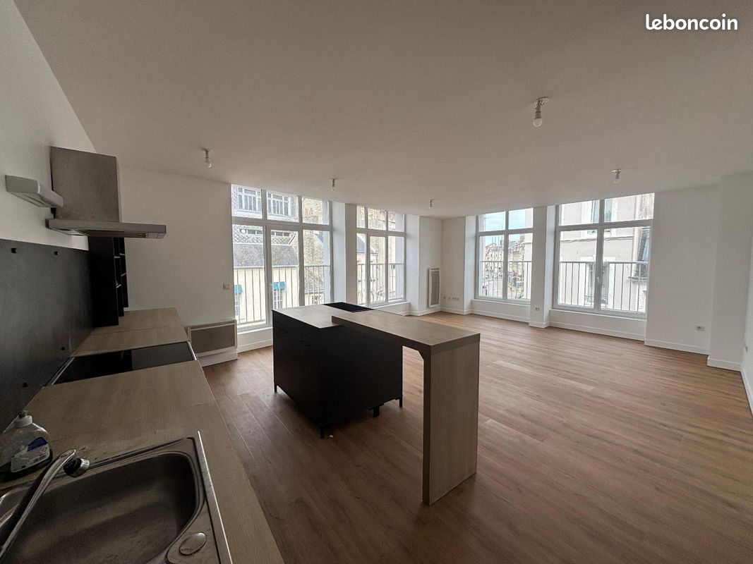 Appartement 5 pièces 181 m² · à Cherbourg-en-Cotentin · 181 m² · 1 950 €/mois