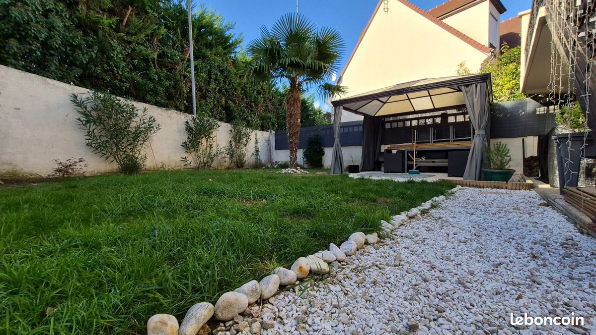 Maison 4 pièces 165 m² · à Ormesson-sur-Marne · 165 m² · 439 000 €