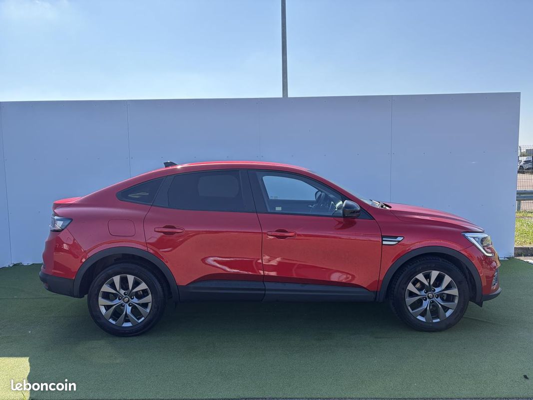Renault arkana (2) 1.3 mild hybrid 140 evolution edc gsr2 (image 4)