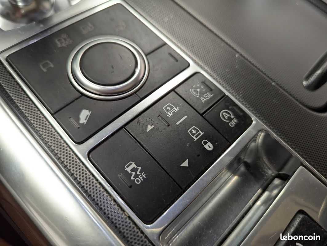 LAND ROVER Range Rover Sport MARK VI 3.0 340 CH HSE DYNAMIC + TOIT OUVRANT (image 21)