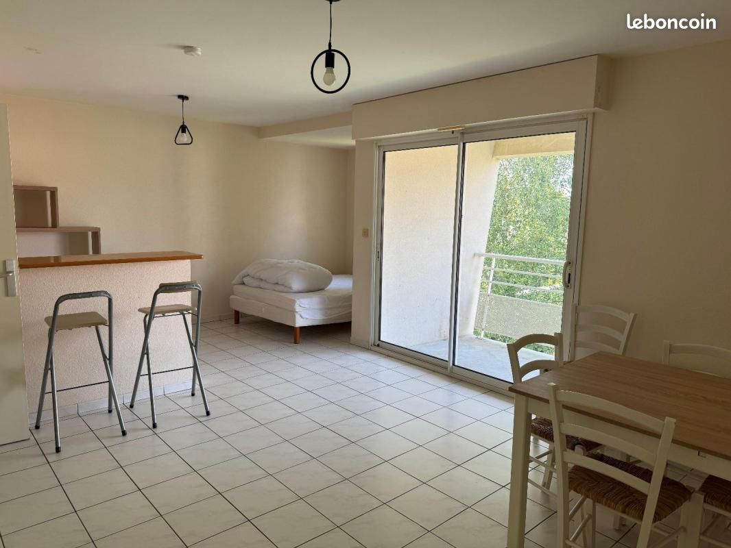 Appartement 1 pièce 37 m² · à Les Herbiers · 37 m² · 455 €