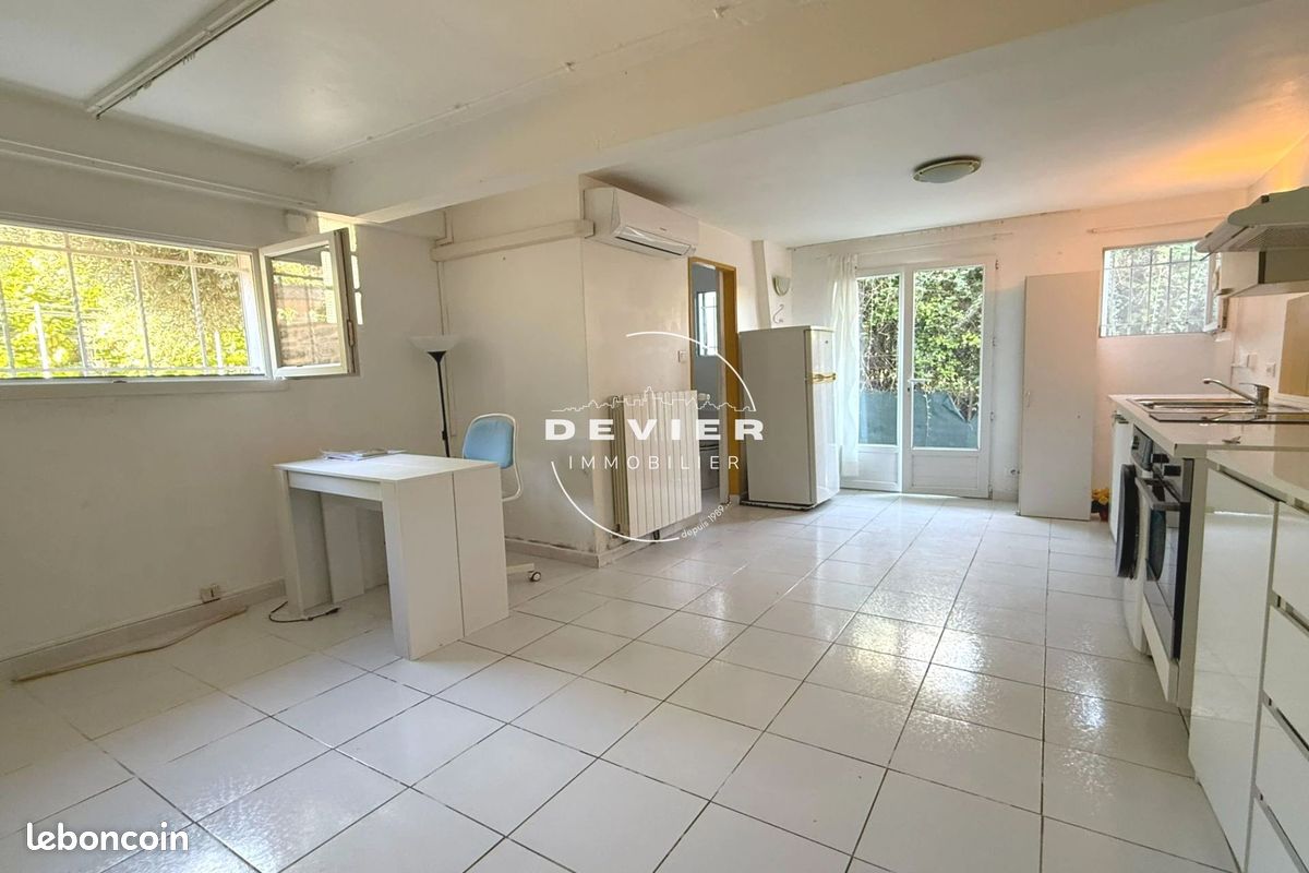 Appartement 1 pièce 32 m² · à Saint-Geniès-des-Mourgues · 32 m² · 800 €/mois