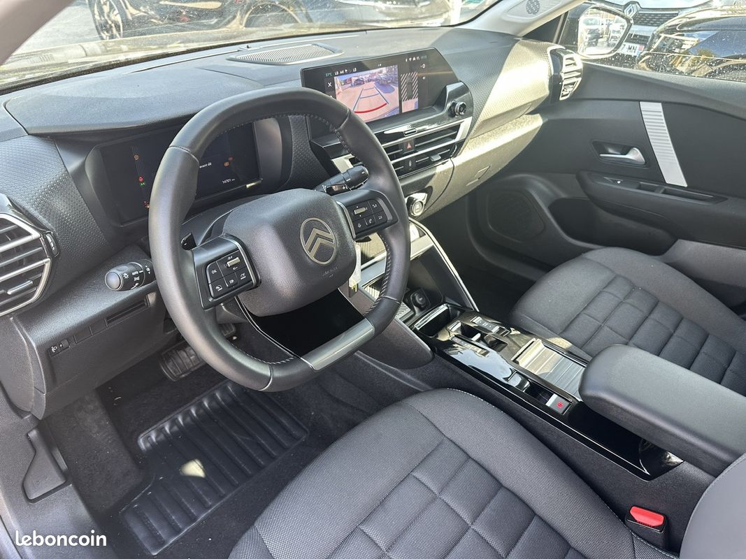 Citroën C4 Berline Plus 130 CV EAT8 Boite AUTO {GARANTIE CITROEN 04/2027 - CARPLAY - CAMERA} (image 18)