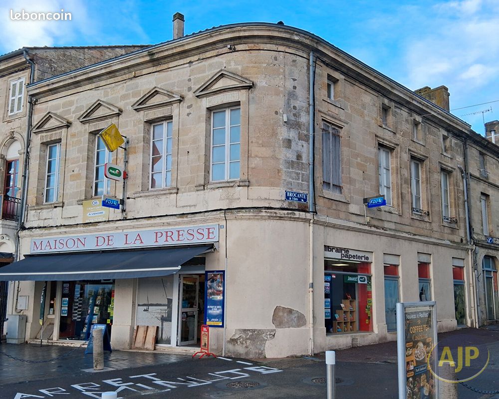 Local commercial 20 pièces 464 m² · à Pauillac · 464 m² · 350 000 €