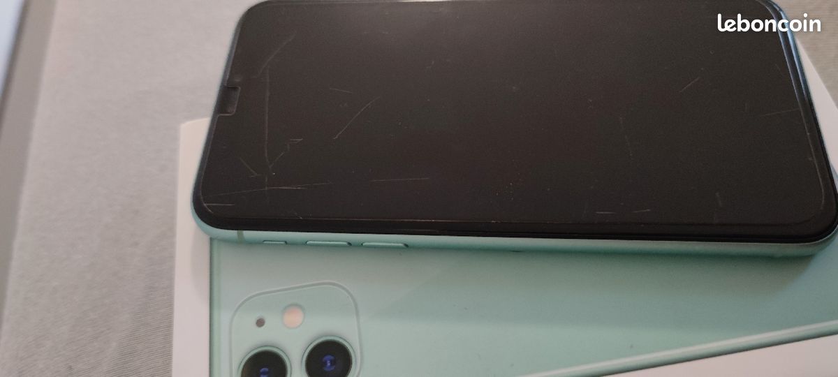 Iphone 11 (image 3)