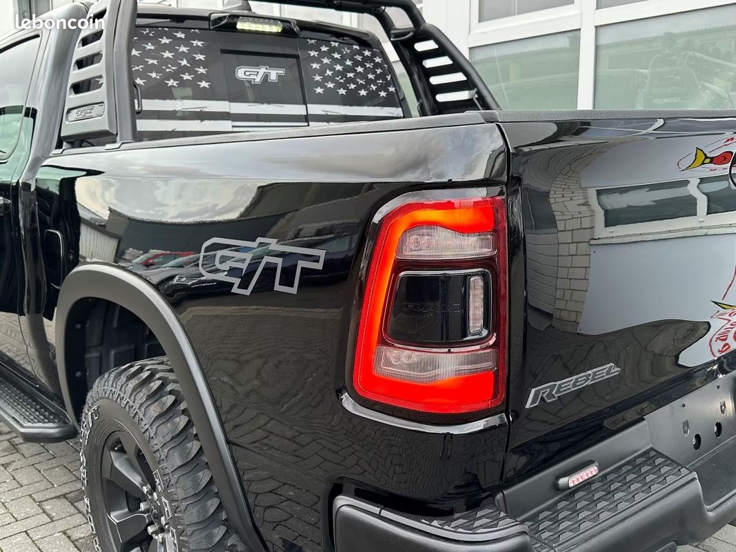 Dodge RAM 1500 Rebel GT 5.7 HEMI eTorque 401 ch 4x4 – Pano – HUD – Harman Kardon – GPL (image 8)