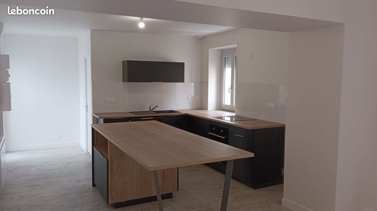 Appartement 3 pièces 70 m² · à Roanne · 70 m² · 655 €