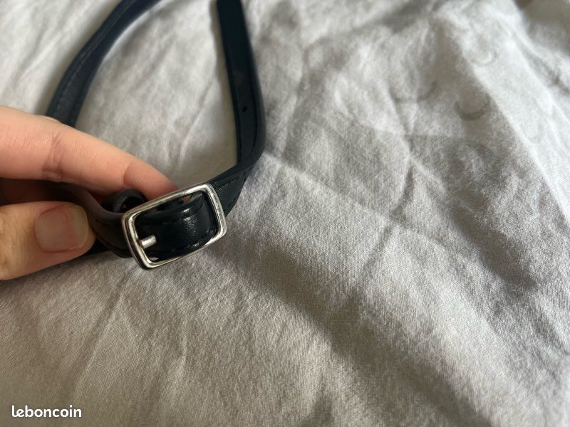 🖤 Sac bandoulière Calvin Klein, sobre et intemporel (image 3)